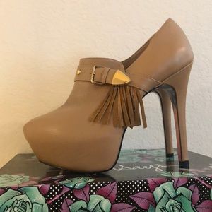 TaylorSays high heels Anisa size 9 tan with gold